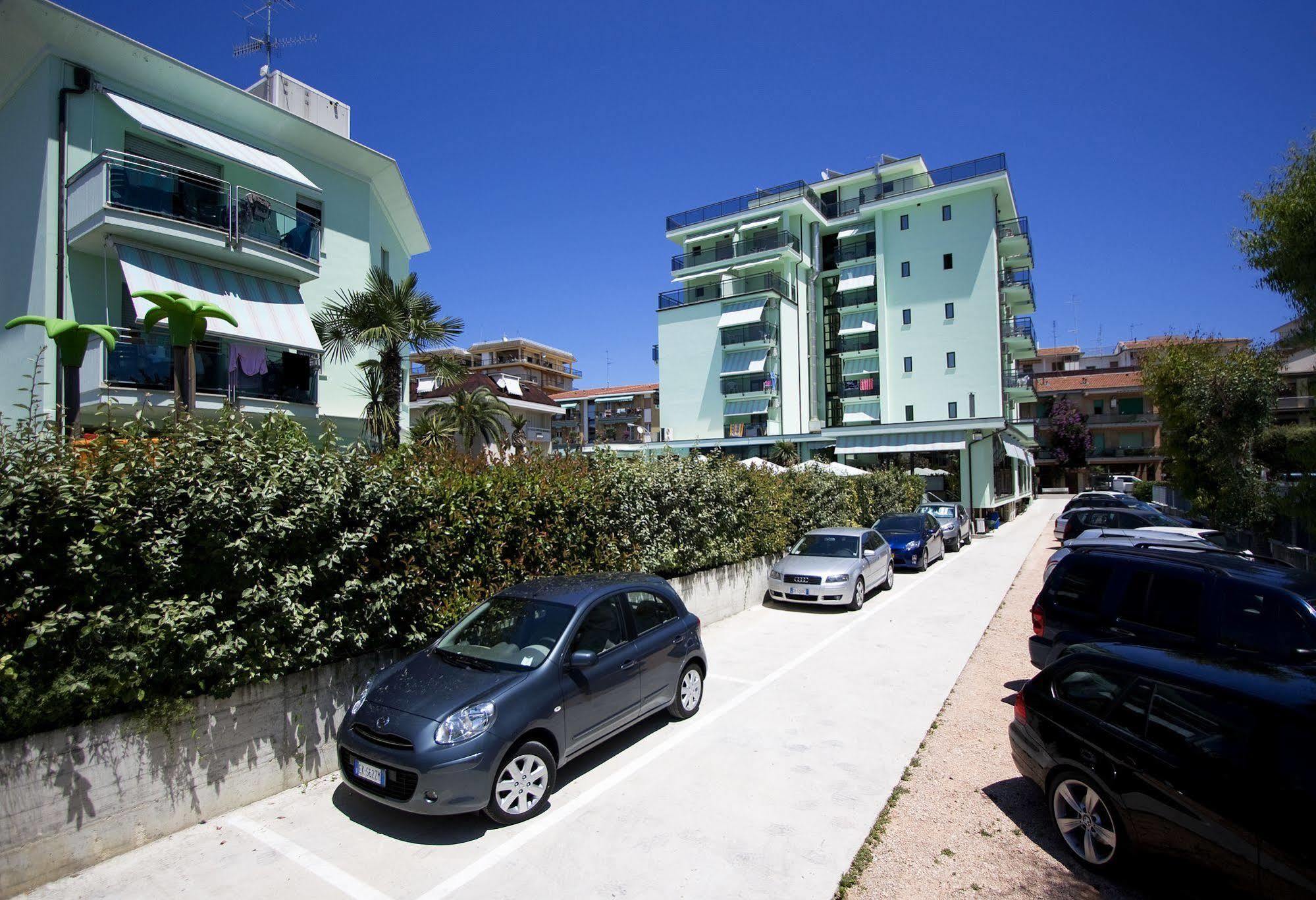 Hotel Taormina San Benedetto del Tronto Exterior photo